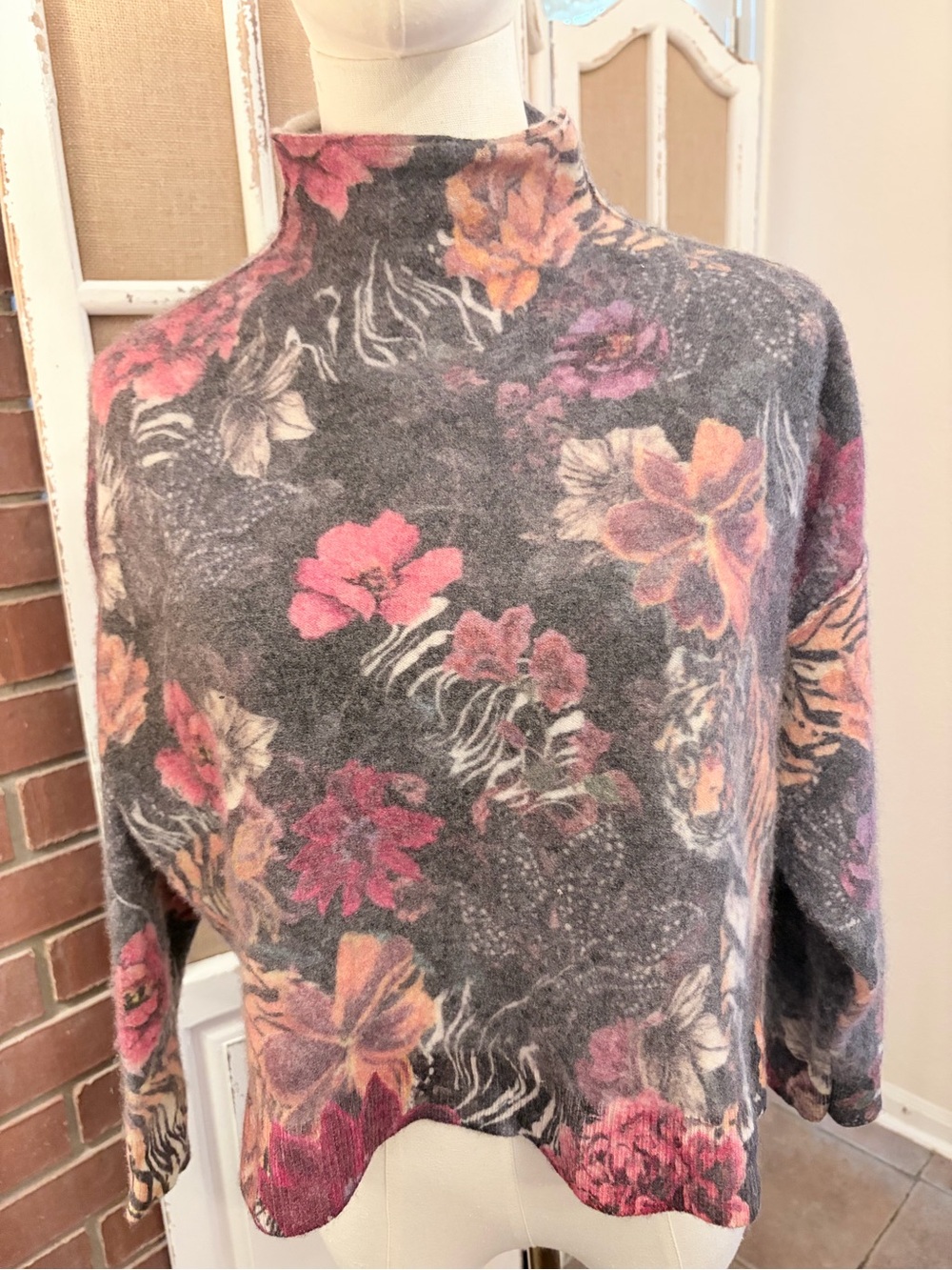 PILCRO 100% Cashmere Tiger Floral Mock Neck Sweater XL